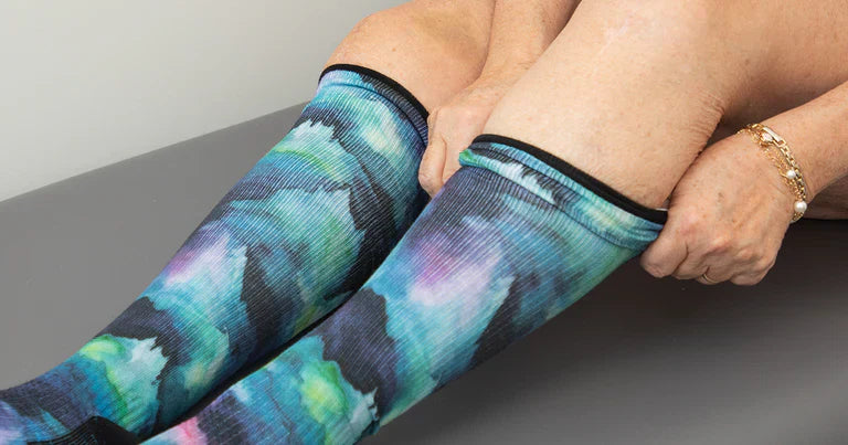 Hur Du Tvättar och Tar Hand om Dina Stödstrumpor (Så Att De Håller Längre)